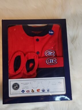 NHL Red and Navy Baby 3-Piece Gift Set